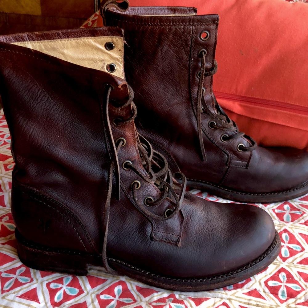 Frye lace up boot